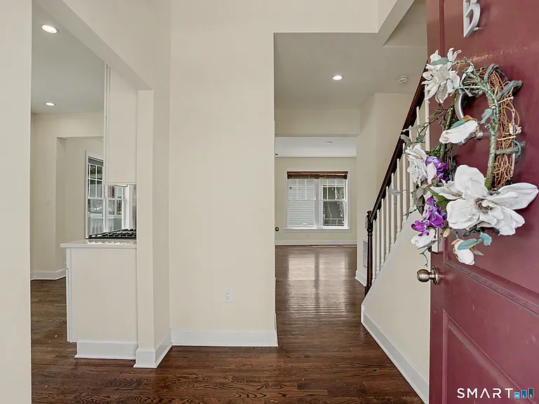 604 Newfield Ave #B — Photo 2