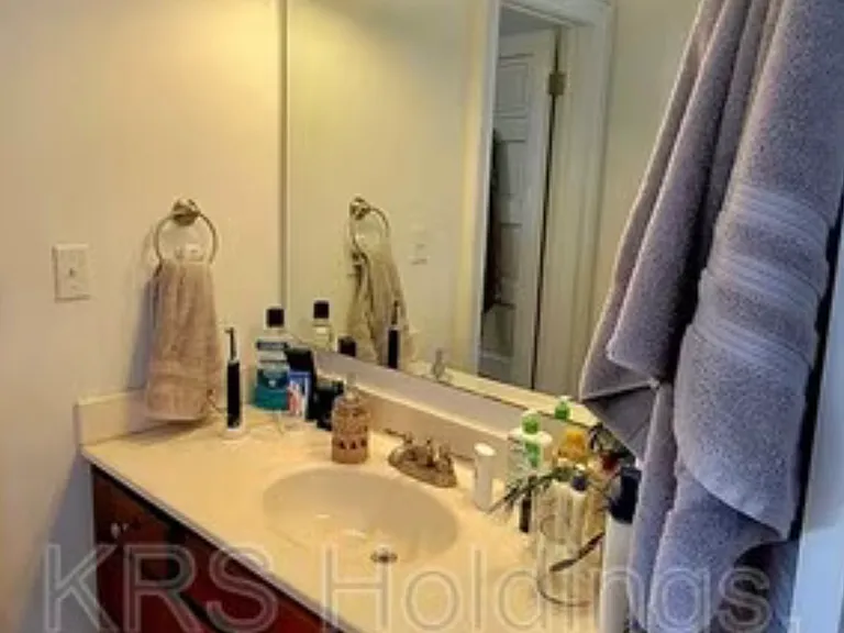 2710 Stuart Ave #8 — Photo 12