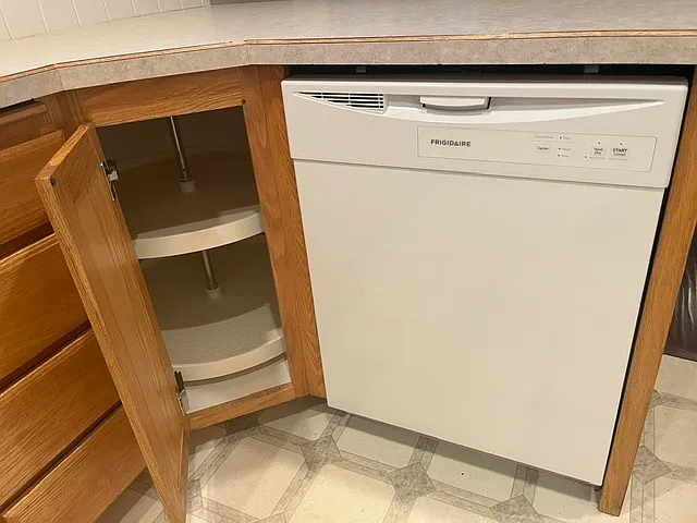 New dishwasher and easy to use lazy Susan!
