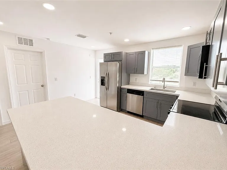 3815 Chiquita Blvd S — Photo 30