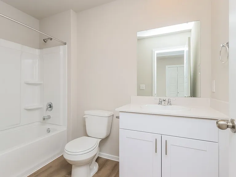 624 Levine Ct — Photo 16