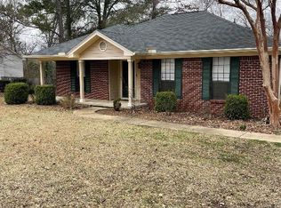 154 Laurel Hill Dr, Prattville, AL 36066