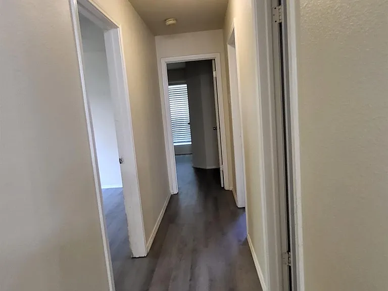304 N Kings Canyon Dr — Photo 11