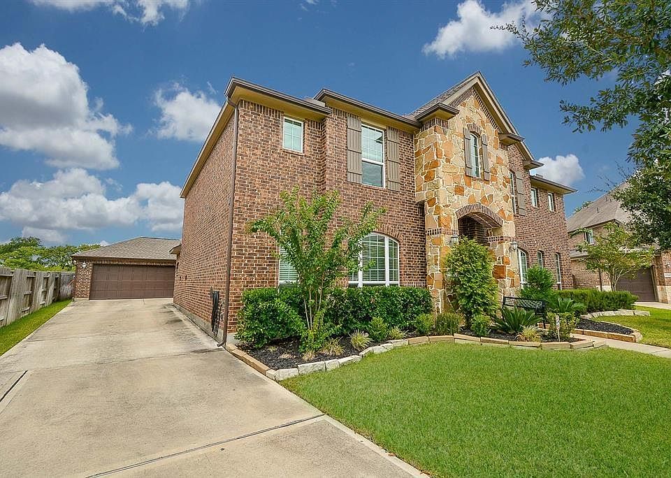 1st image of 25510 Kearsley Dr