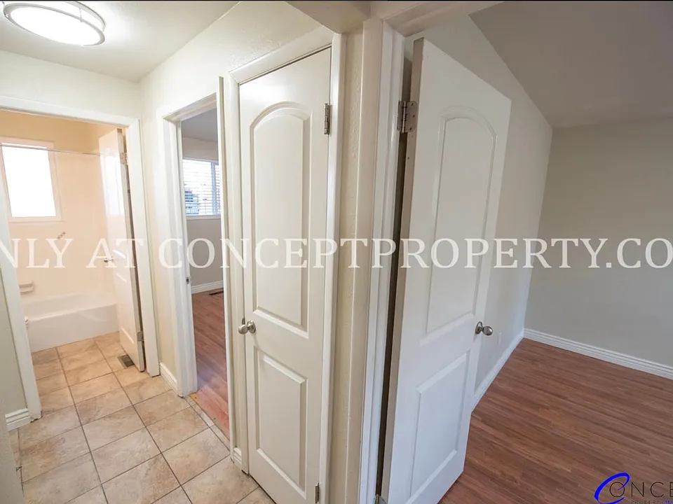 100 S Orchard Dr