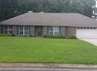 1124 Montclair Dr, Hinesville, GA 31313