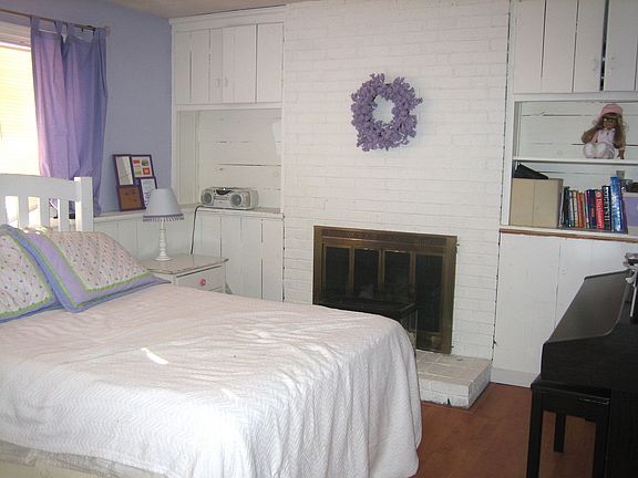 Bedroom4