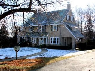 137 Ross St, Fitchburg, MA 01420