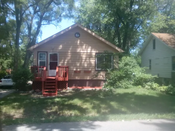 51 Hickory St, Troy, MI 48083
