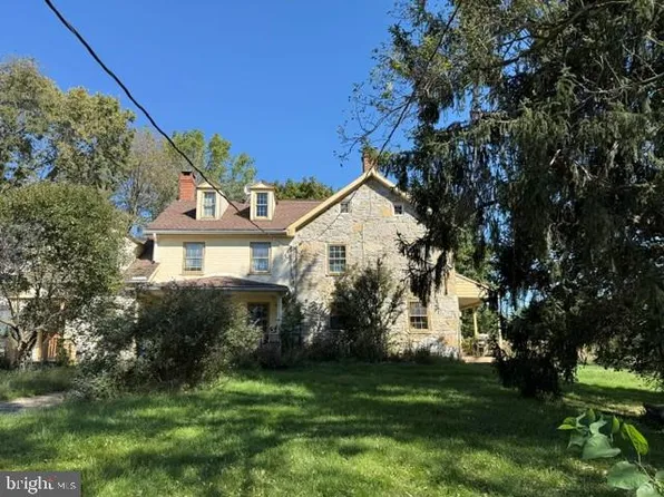 14853 Honodel Rd, Waynesboro, PA 17268