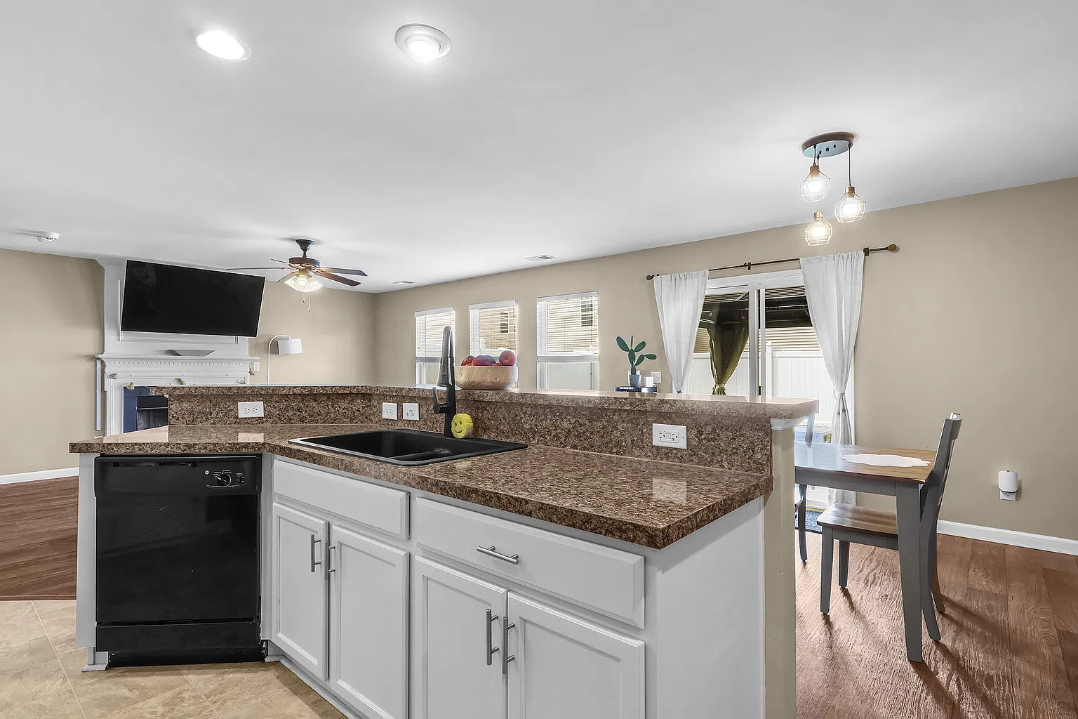 304 Connor Ct — photo 11