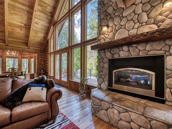 5th image of 1062 Bear Creek Trl