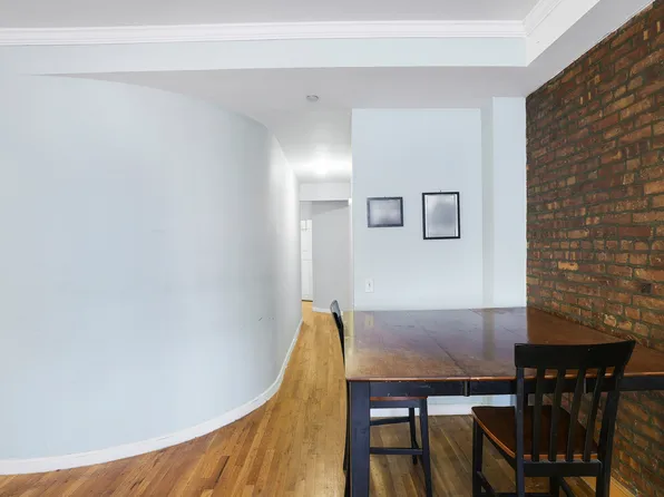 24 Bradhurst Avenue image 6 of 11