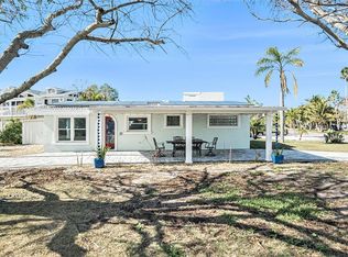 17602 Sterling Ter, Redington Shores, FL 33708