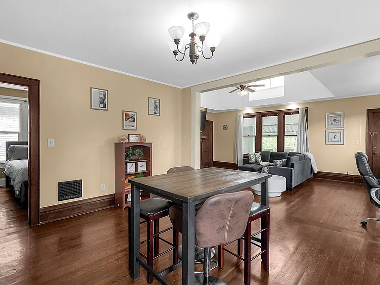 366 Berkeley Rd — Photo 9