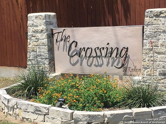 4th image of 215 Roaring Creek Dr