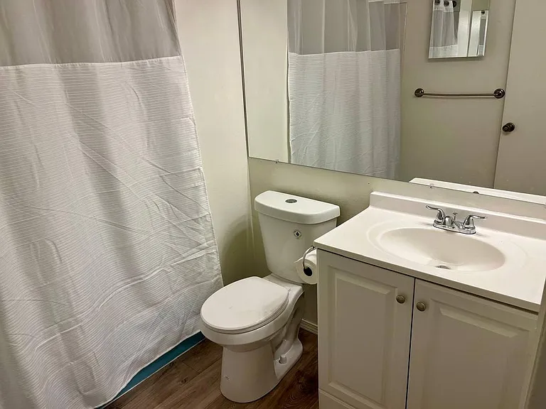 2437 Cheviot Dr — Photo 8