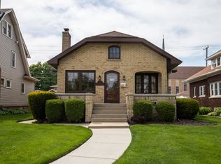 1914 Carlisle Ave, Racine, WI 53404