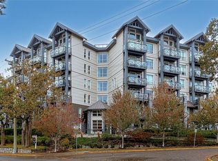 Skyline, Esquimalt, BC V9A 3M8