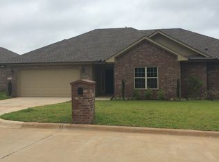 105 Brookway Ln, Longview, TX 75604