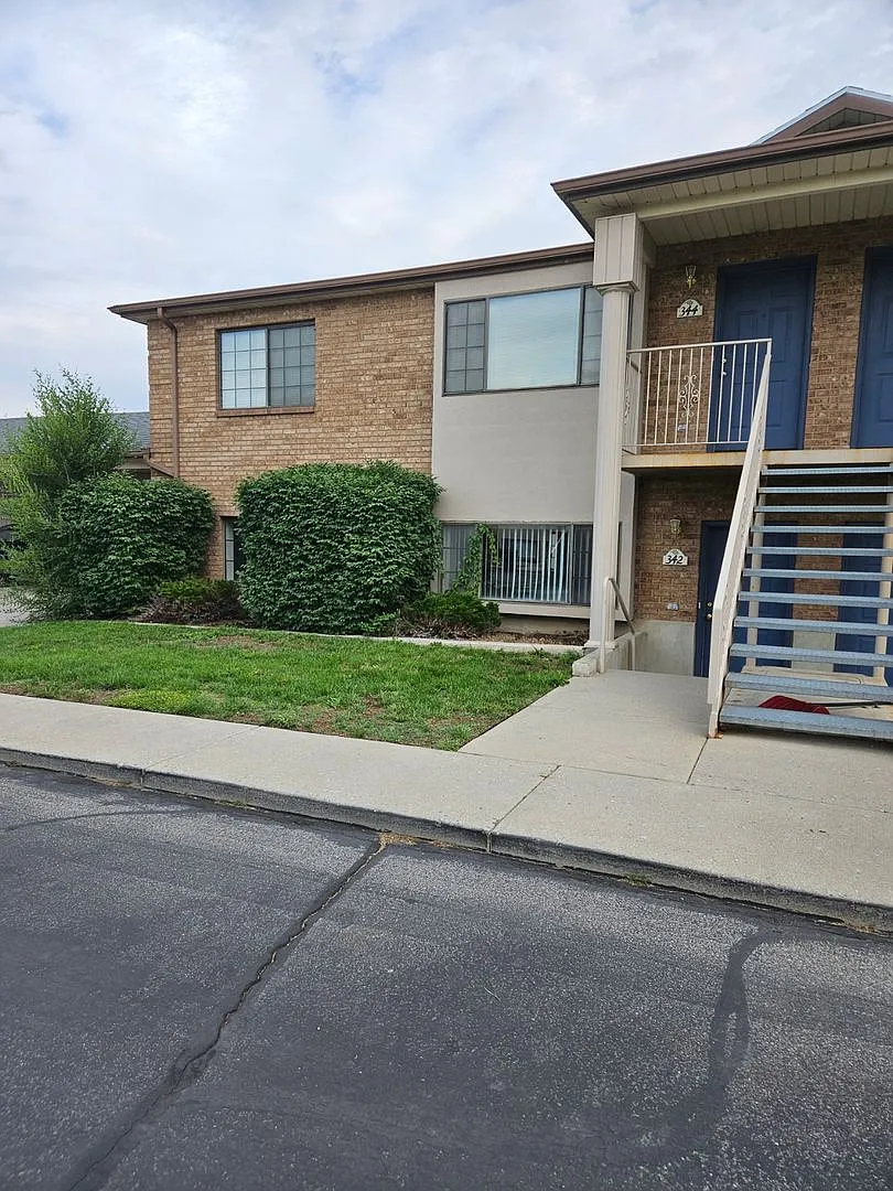 2 bed/1 bath Single-family Housing in Orem — Photo 1