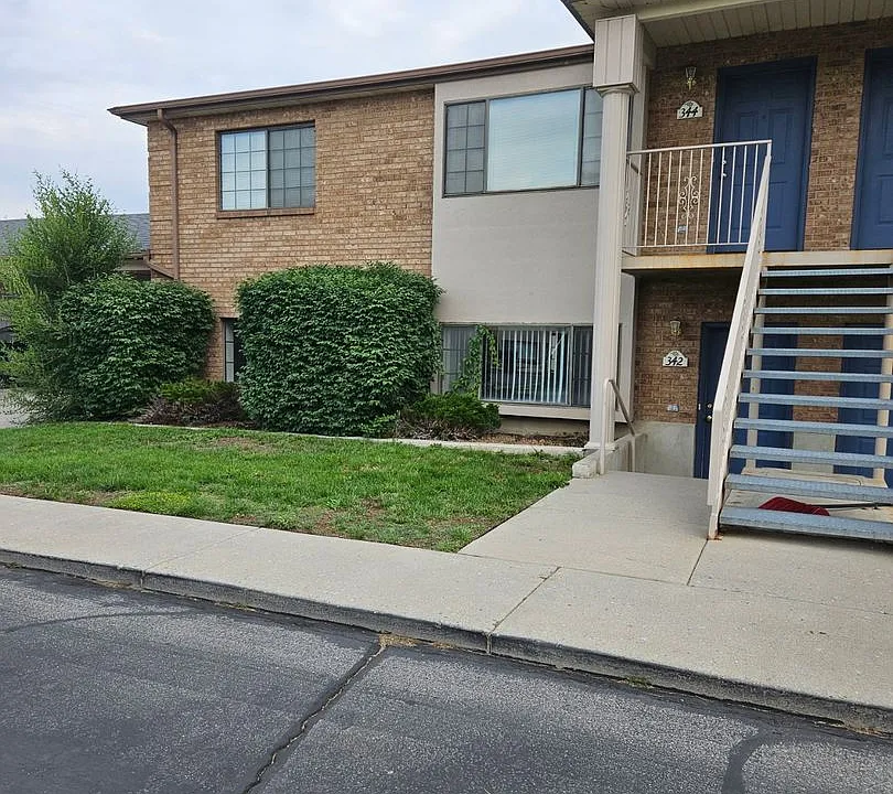 351 W 620 N