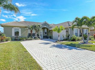 415 NW Canterbury Ct, Port Saint Lucie, FL 34983