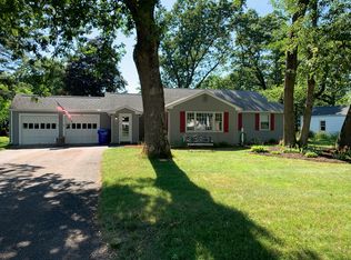 76 Winding Ln, Springfield, MA 01118
