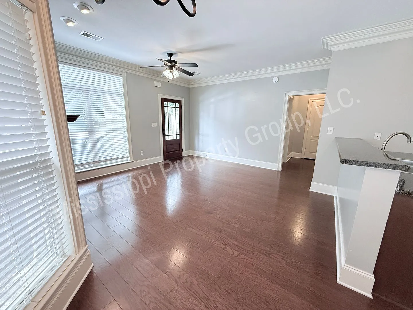 3BR/3BA For Rent — Photo 3