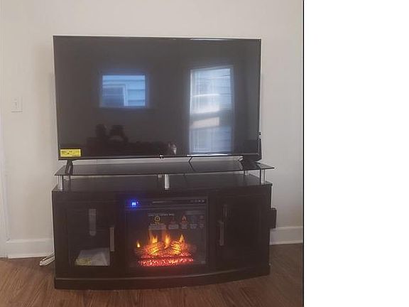 4th image of 228 S Burnett St #1