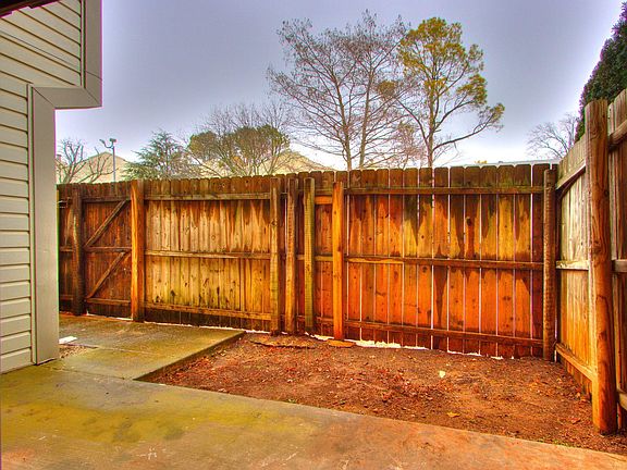 3rd image of 850 Cardinal Creek Blvd APT B