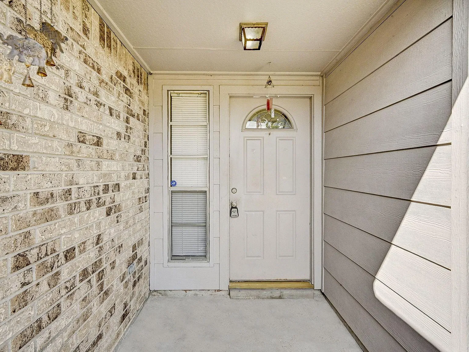 4 bed, 2.0 bath, 1580 sqft, $1,695 — Photo 4