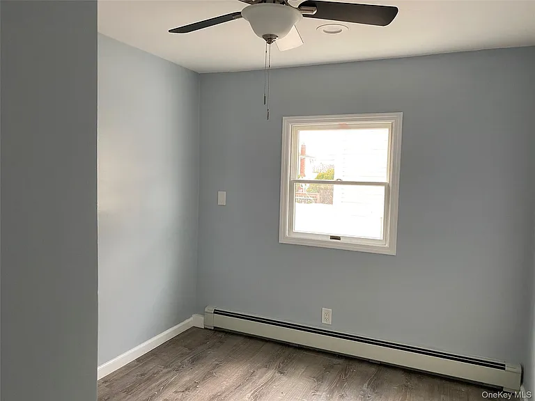 115 Barbara Rd — Photo 11