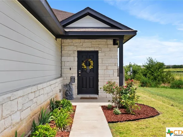 617 Old California Ln, Jarrell, TX 76537