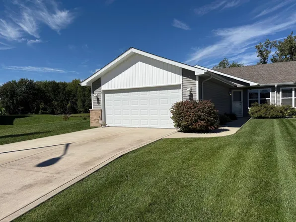 8438 Madison St, Merrillville, IN 46410