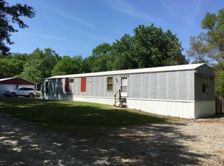 29295 Sycamore Rd, Centralia, IL 62801