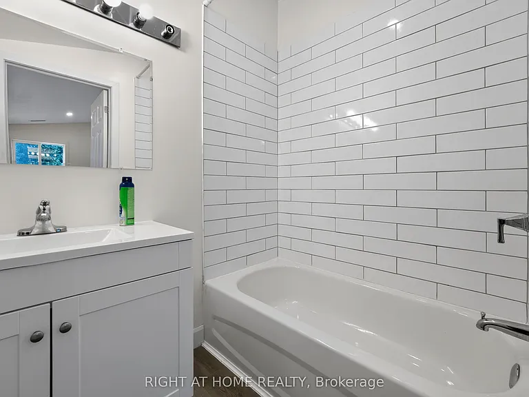 279 Darling St #2 — Photo 17