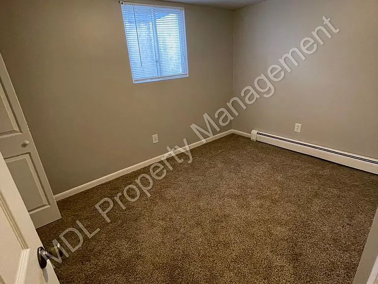 4545 Woodbridge — Photo 5