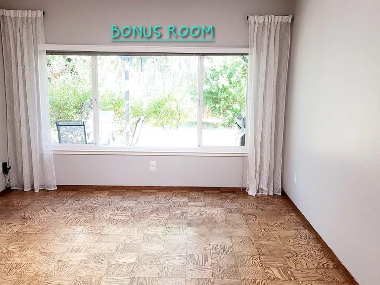 BONUS ROOM