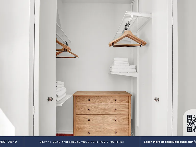 360 W 34th St #Townhouse 10 — Photo 17