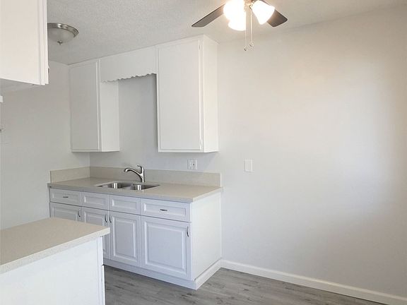 4th image of 8831 Rosecrans Ave APT 03