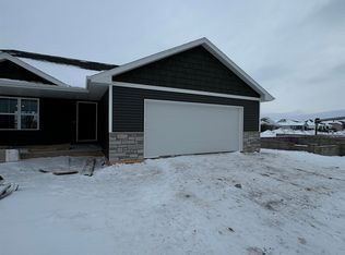 1240 Putnam Dr, Pulaski, WI 54162