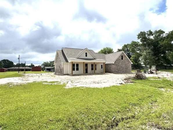 2414 E Laura Dr, Lake Charles, LA 70611