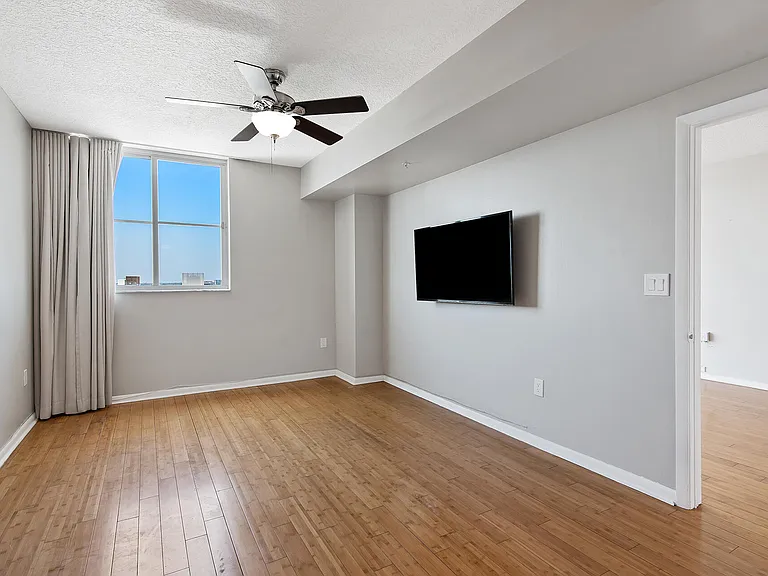 3020 NE 32nd Ave #1014 — Photo 13