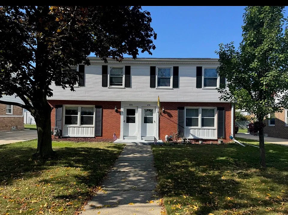 218 Ohio St