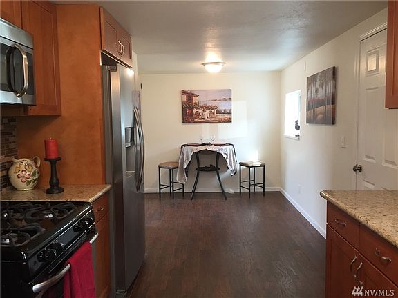 5th image of 4240 W Alder St