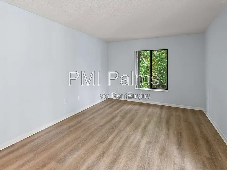 1236 Pine Ridge Cir W #G3 — Photo 9