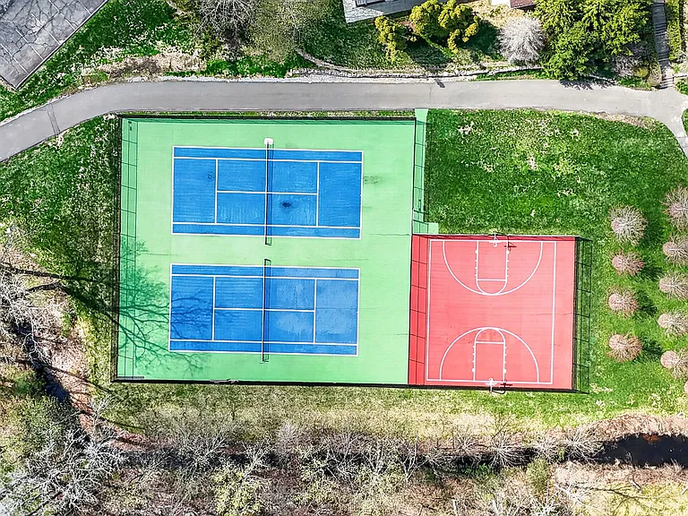 Pickleball and play court