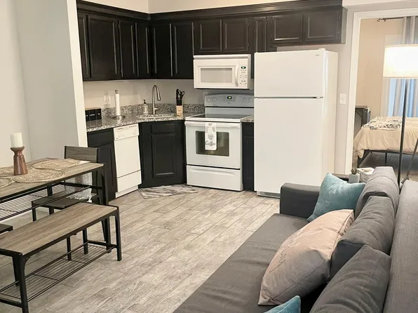 1948 E Ocean View Ave APT F, Norfolk, VA 23503