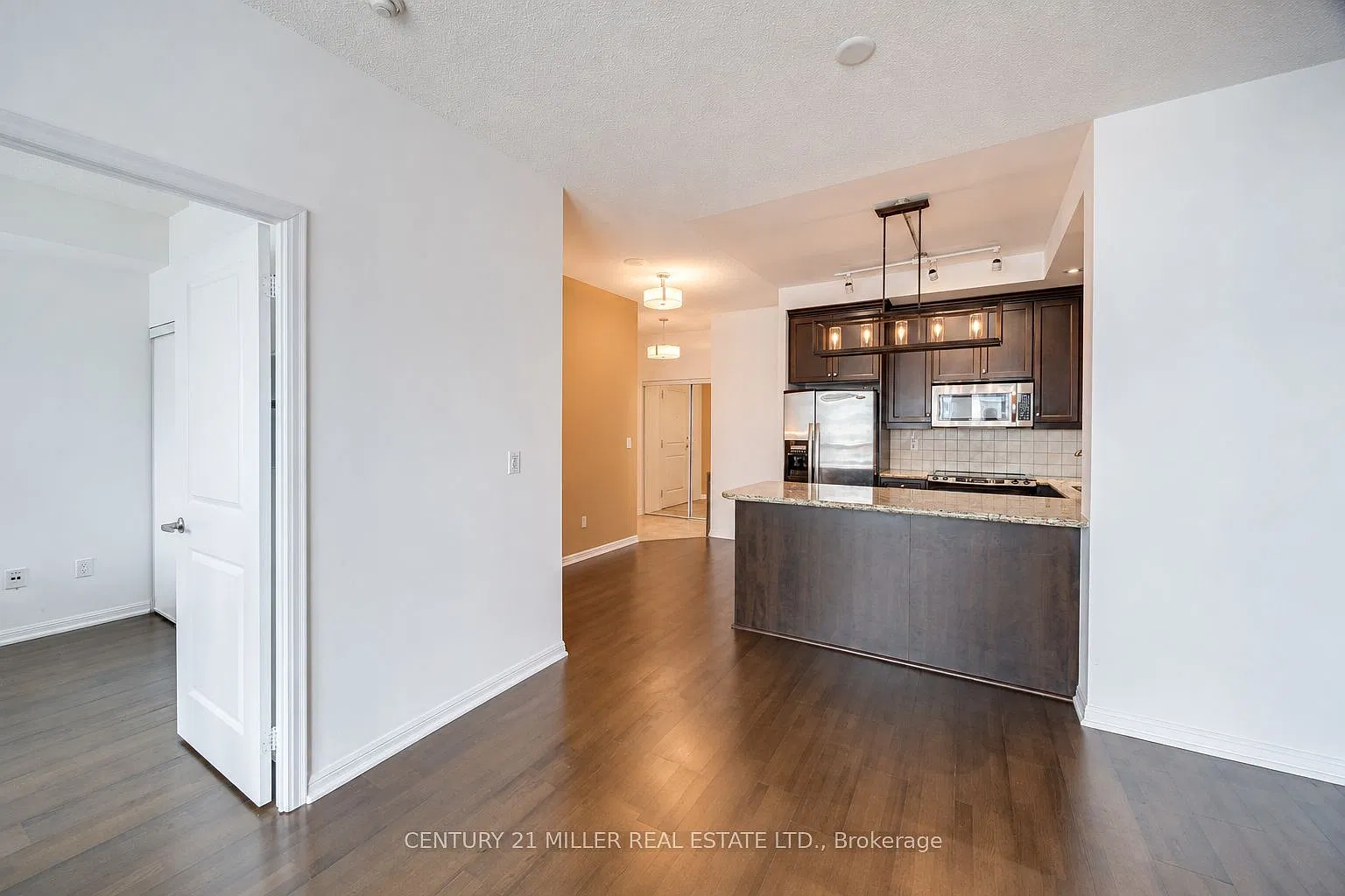 2 bed, $3,900 — Photo 3